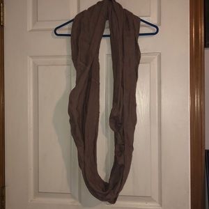 Women’s infinity scarf